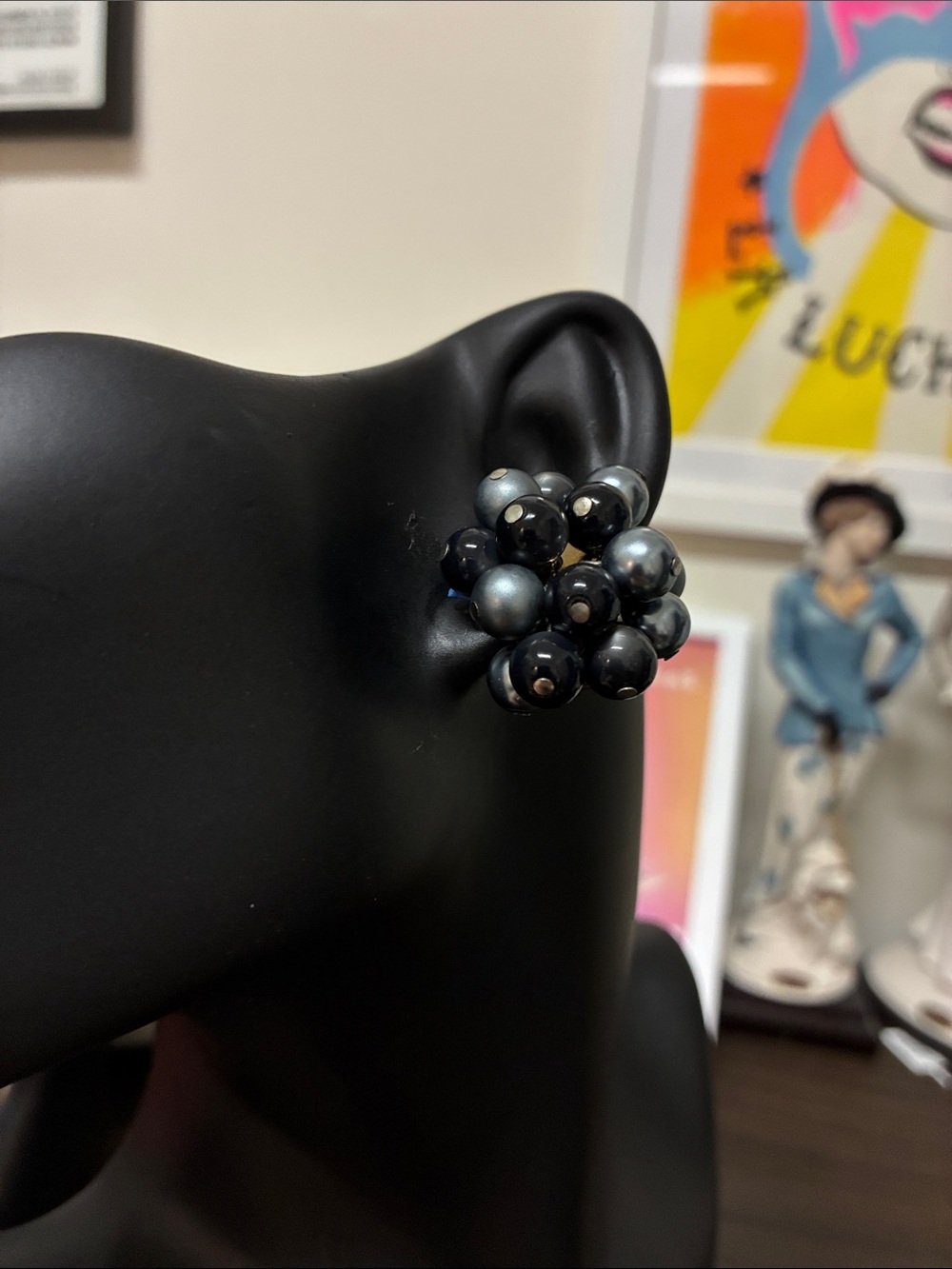 Vintage 1960s Mid-Century Modern Faux Pearl Cluster Clip-On Earrings